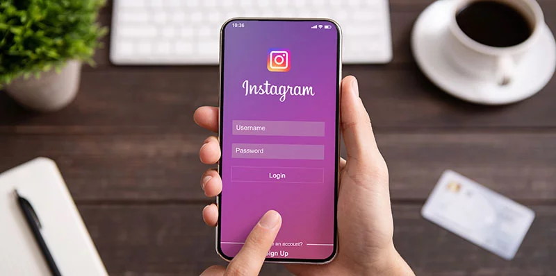 Instagram liberou novos recursos como música para carrosséis e collabs entre 3 pessoas